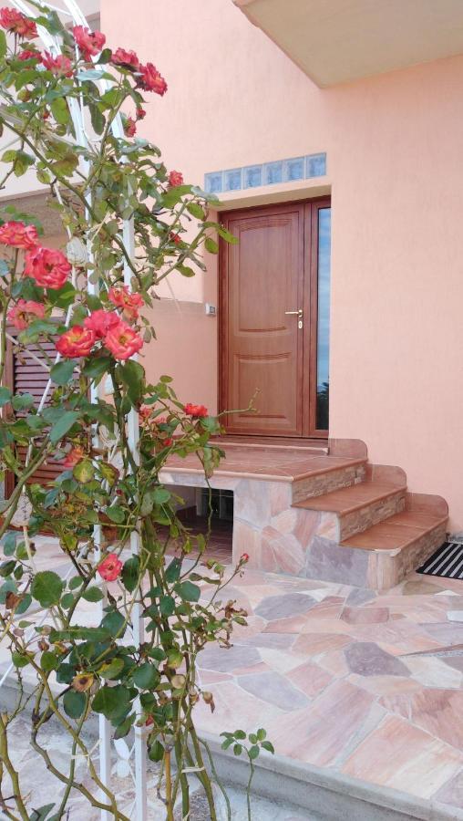 Bed and Breakfast The Roses Garden La Maddalena  Exteriér fotografie